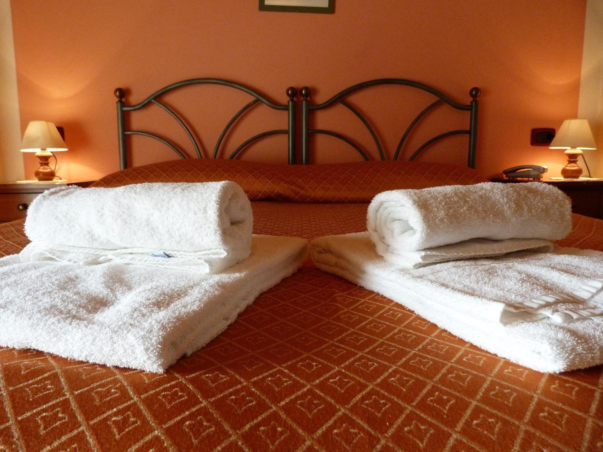 Agriturismo Ai Due Volti Dossobuono Rom bilde